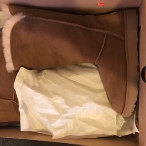 Ugg brand tall classic, size 5